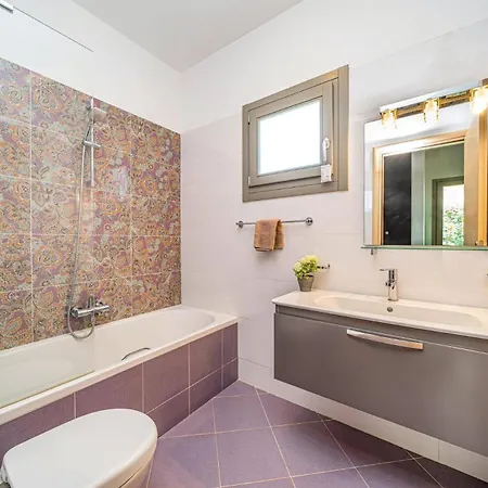 Aurora Sunrise By Willa Agia Efimia