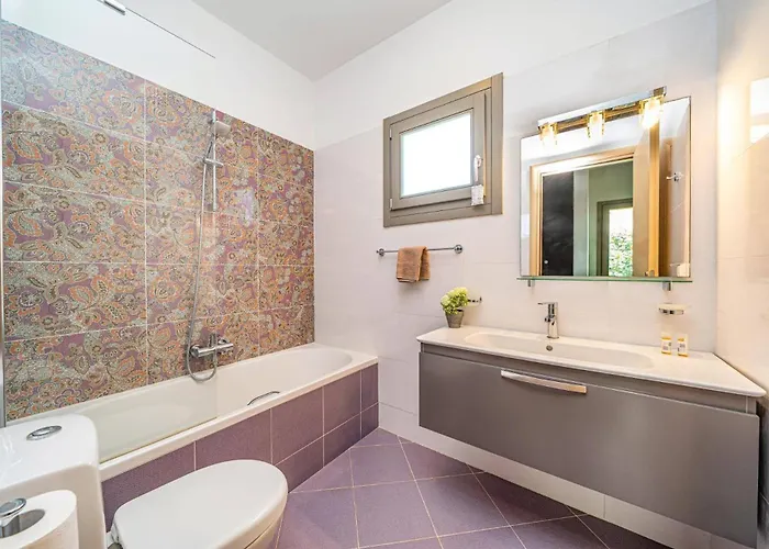 Aurora Sunrise By Willa Agia Efimia